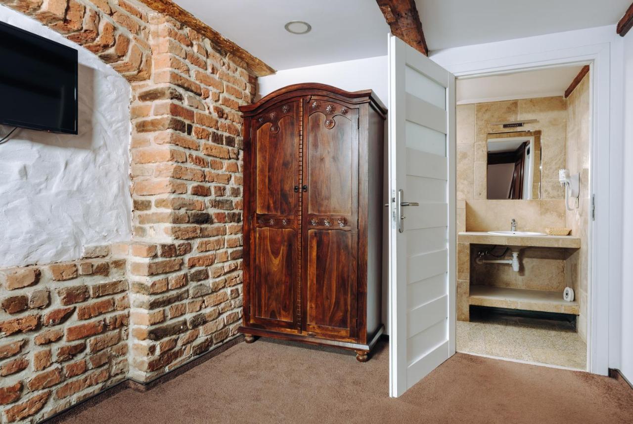 Hotel Legenda Stary Toruń エクステリア 写真